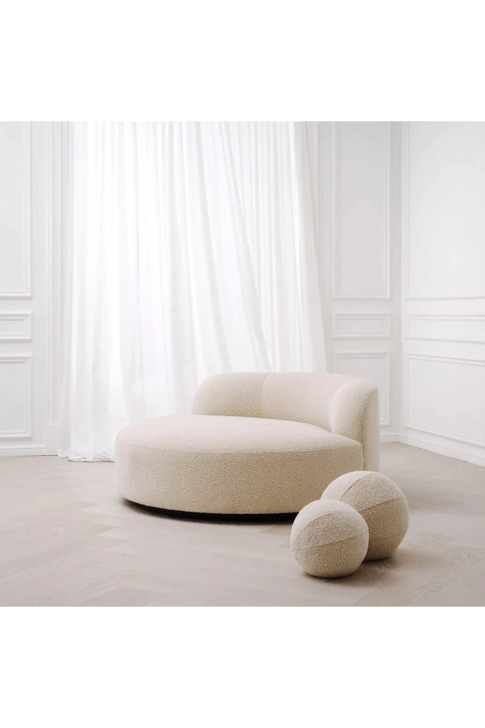 Björn Round Sofa